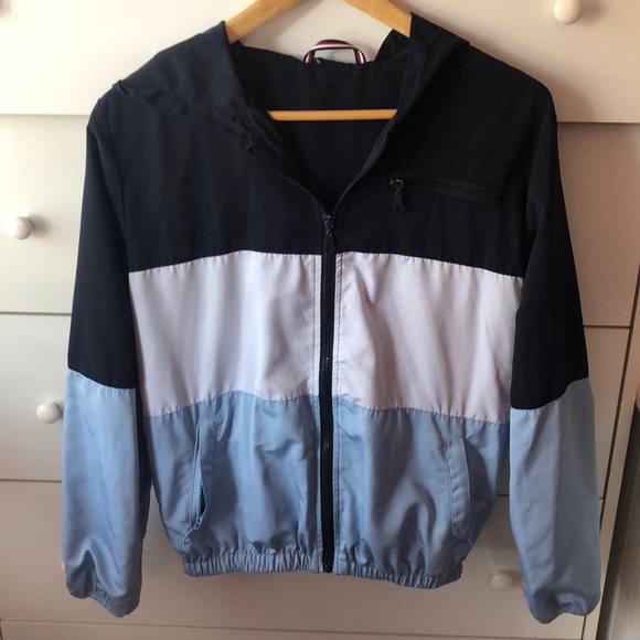 Brandy Melville Jackets & Blazers - BRANDY MELVILLE WINDBREAKER